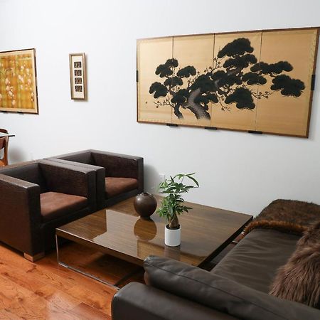 Peaceful Zen Getaway In The City フィラデルフィア エクステリア 写真